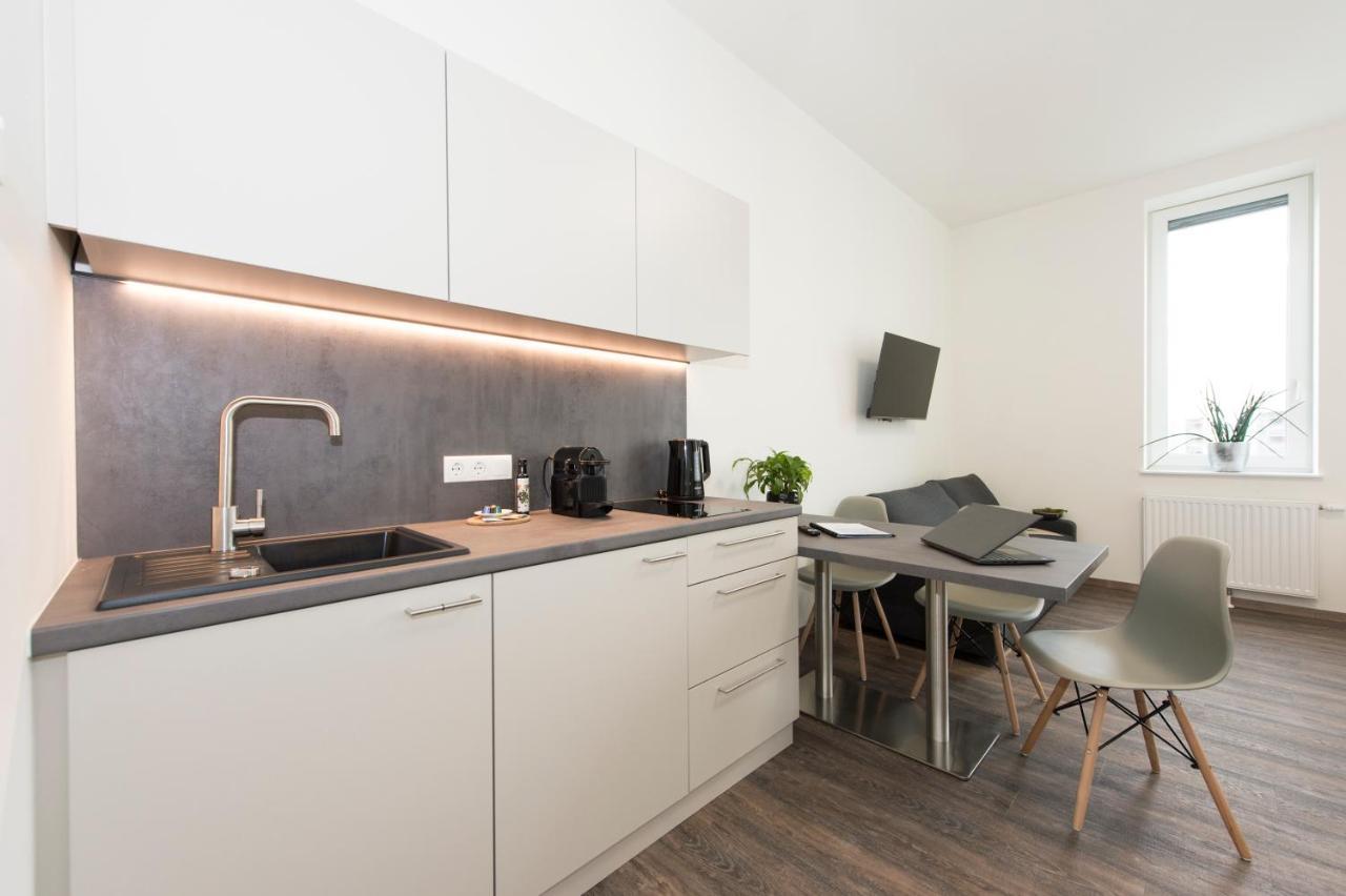 Tt-Rooms - Kontaktlos Mit Self Check-In I Free Parking Graz Buitenkant foto