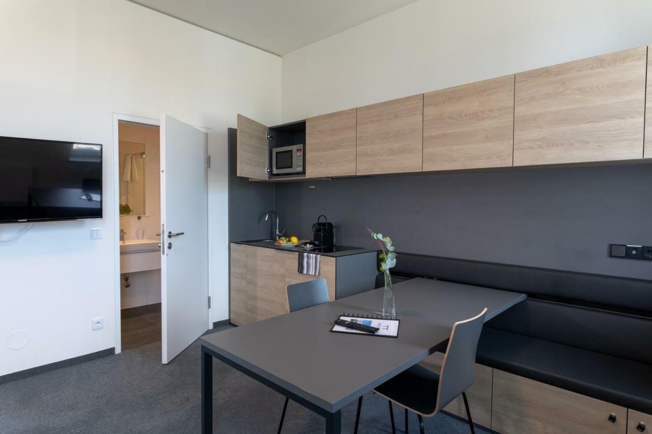 Tt-Rooms - Kontaktlos Mit Self Check-In I Free Parking Graz Buitenkant foto