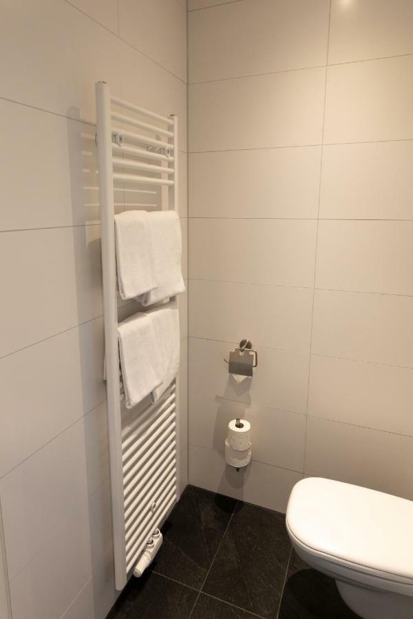 Tt-Rooms - Kontaktlos Mit Self Check-In I Free Parking Graz Buitenkant foto
