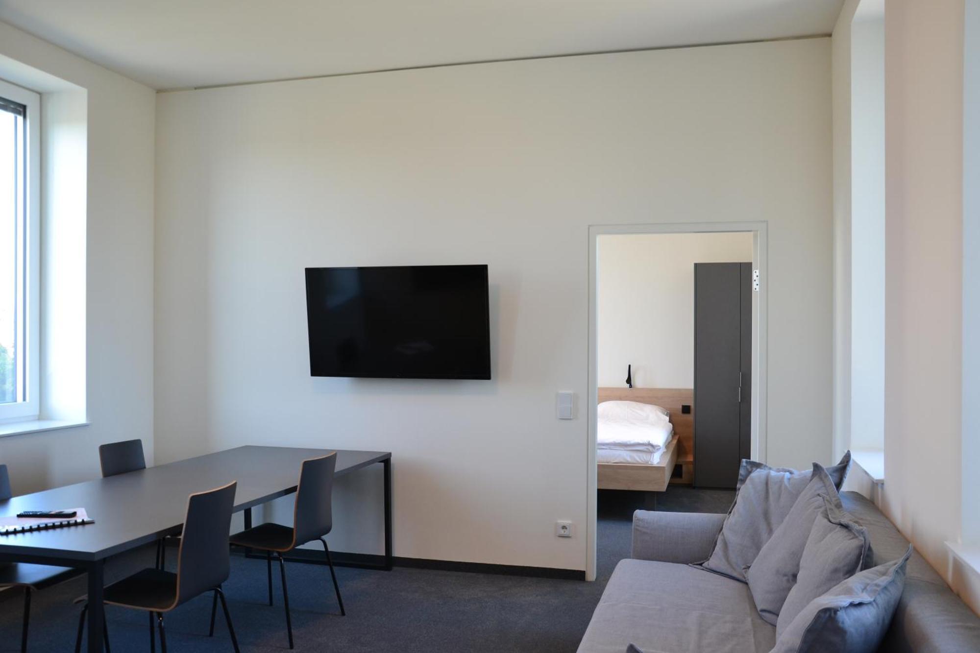 Tt-Rooms - Kontaktlos Mit Self Check-In I Free Parking Graz Buitenkant foto