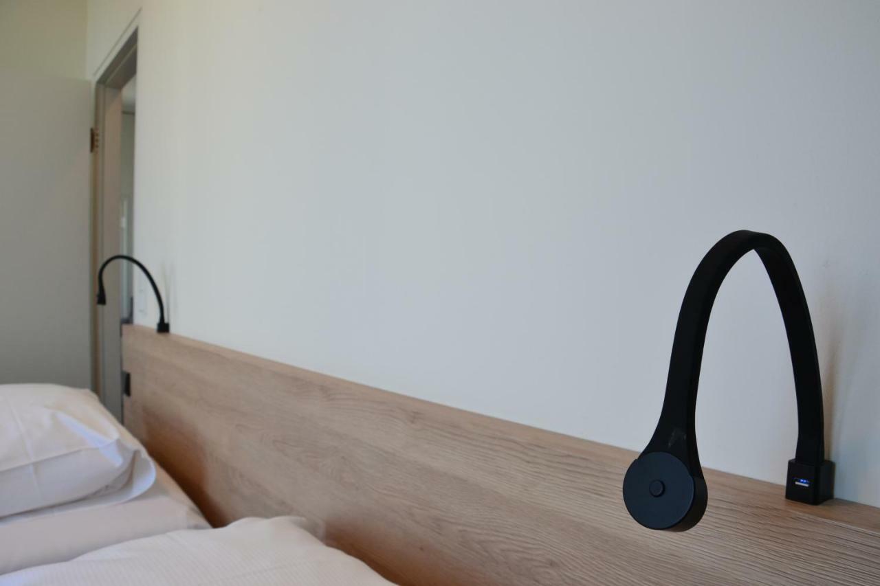 Tt-Rooms - Kontaktlos Mit Self Check-In I Free Parking Graz Buitenkant foto