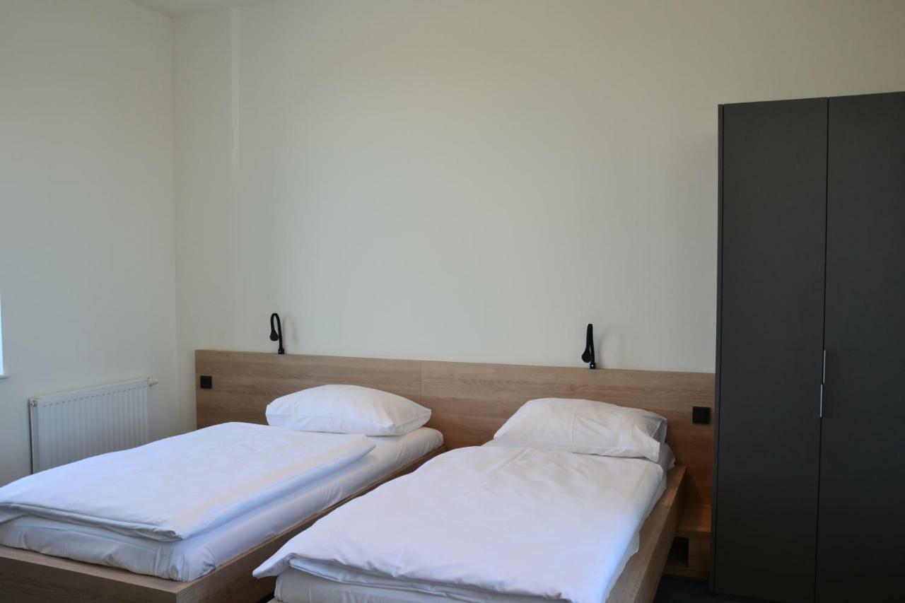 Tt-Rooms - Kontaktlos Mit Self Check-In I Free Parking Graz Buitenkant foto