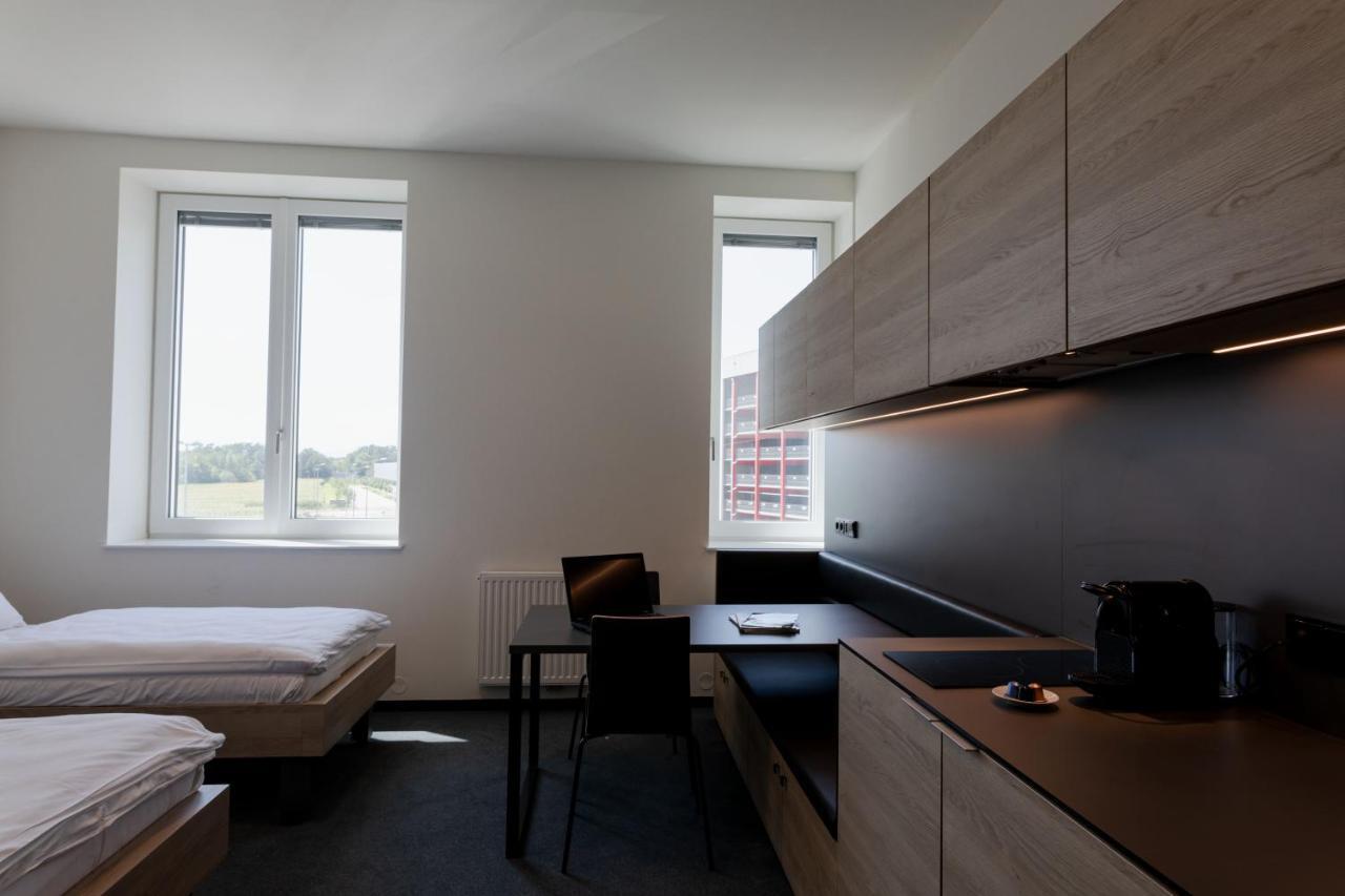 Tt-Rooms - Kontaktlos Mit Self Check-In I Free Parking Graz Buitenkant foto
